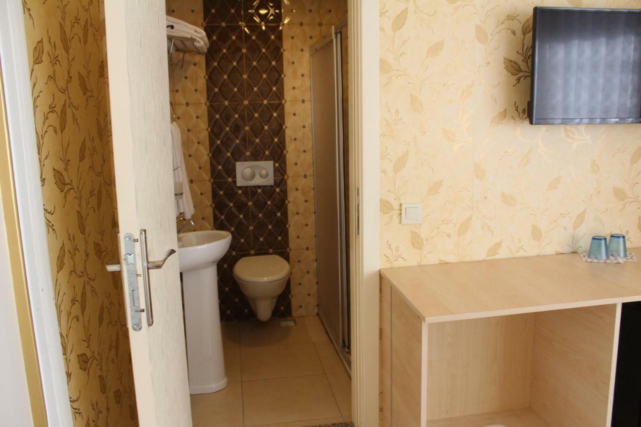 Omega Inn Истанбул Екстериор снимка